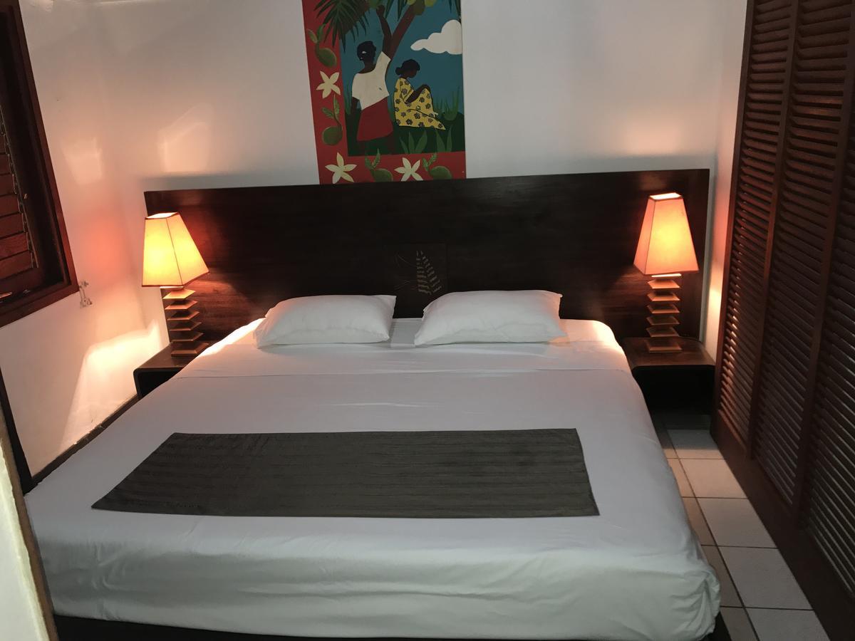 Hotel Nengone Village Mare Екстер'єр фото
