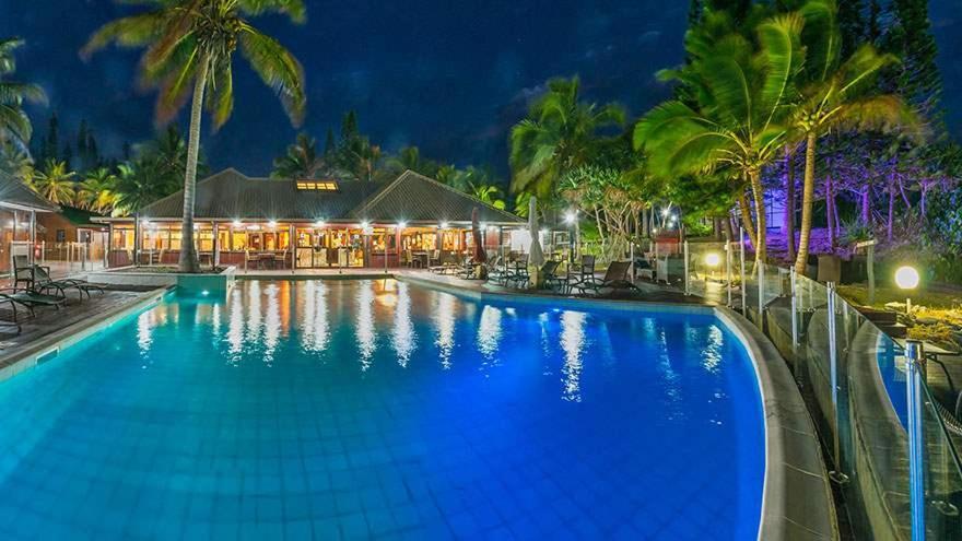 Hotel Nengone Village Mare Екстер'єр фото